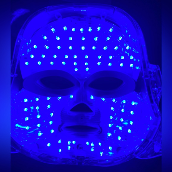 RegenaLight LED Wireless 7 Color Light Skincare Therapy Mask And Neck Mask - Picture 7 of 11